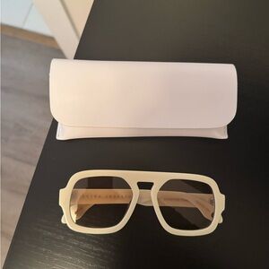 NEW-Jane in Ivory White Elisa Johnson Sunglasses with Case